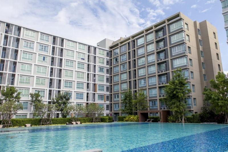 Apartment Cozy And Happiness With Garden And Pool View